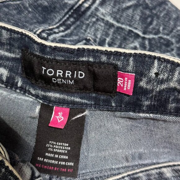 Torrid Acid Wash Skinny Jeans Size 20 WE SWEAR BY THE FIT Stretchy Blue - Picture 8 of 9